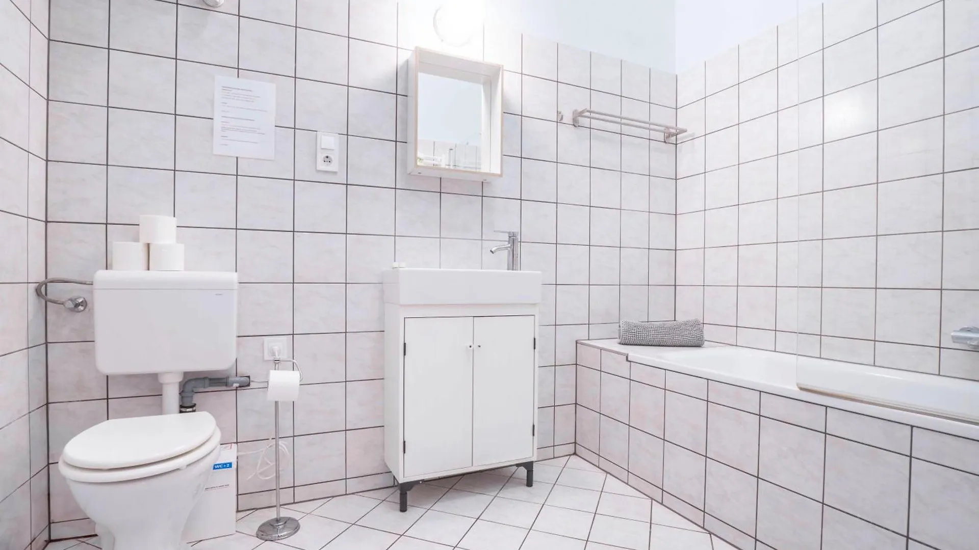 Super Comfort Apartment With 3 Rooms Next To Opera Budapest